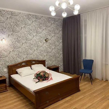 Apartment On Virmenska Street